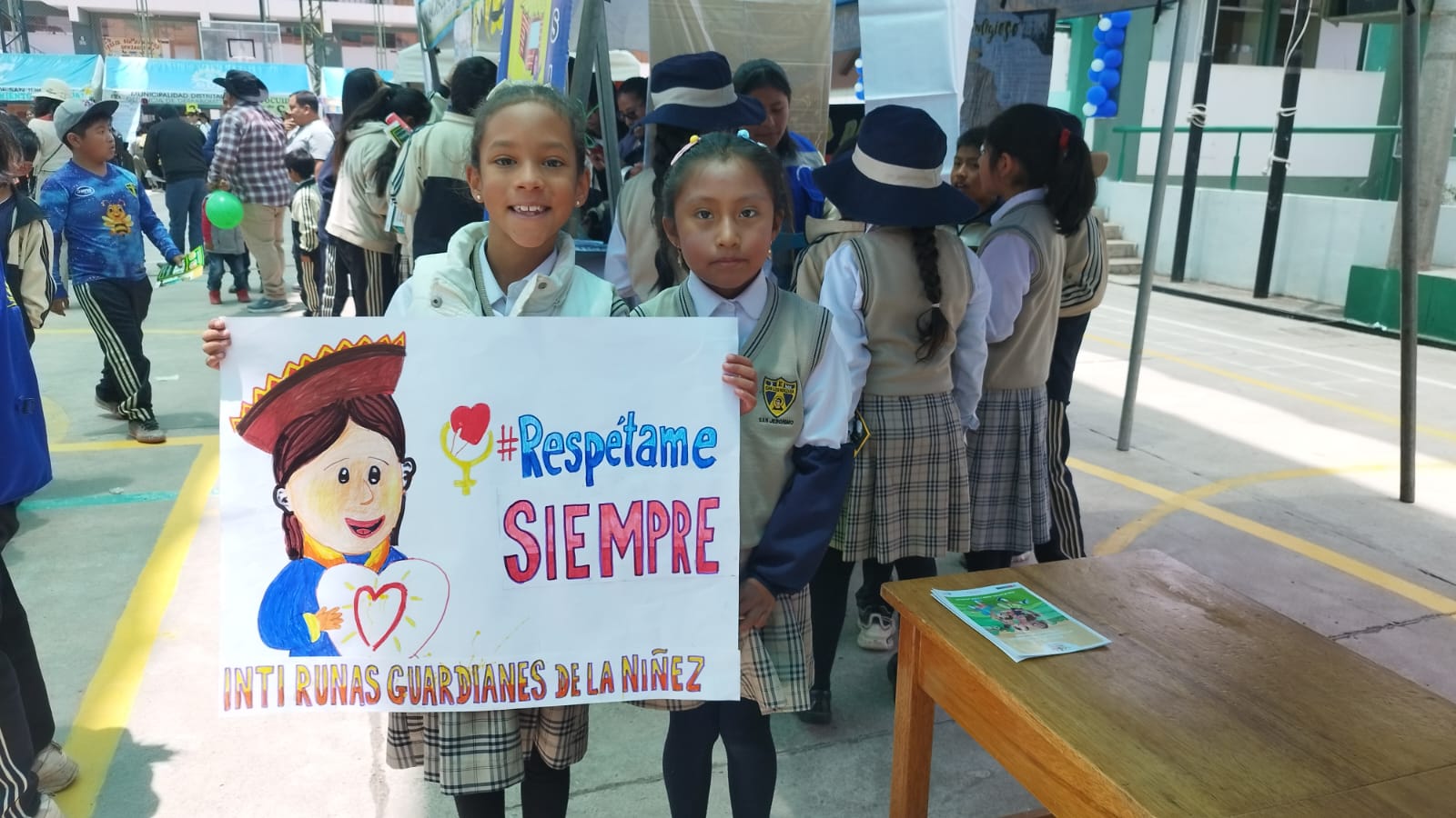 𝐈𝐍𝐅𝐎𝐑𝐌𝐀𝐍𝐃𝐎 𝐘 𝐒𝐄𝐍𝐒𝐈𝐁𝐈𝐋𝐈𝐙𝐀𝐍𝐃𝐎 𝐒𝐎𝐁𝐑𝐄 𝐋𝐀 𝐏𝐑𝐎𝐁𝐋𝐄𝐌𝐀𝐓𝐈𝐂𝐀 𝐃𝐄 𝐋𝐀 𝐍𝐈Ñ𝐀